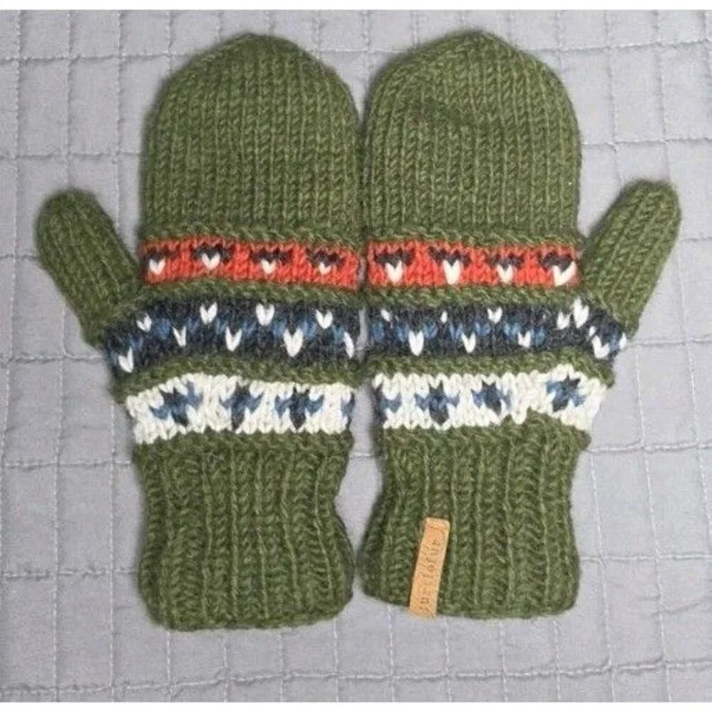 Turtle Fur Women Fair Isle Wool Mittens Lined Green Made in Nepal One Size